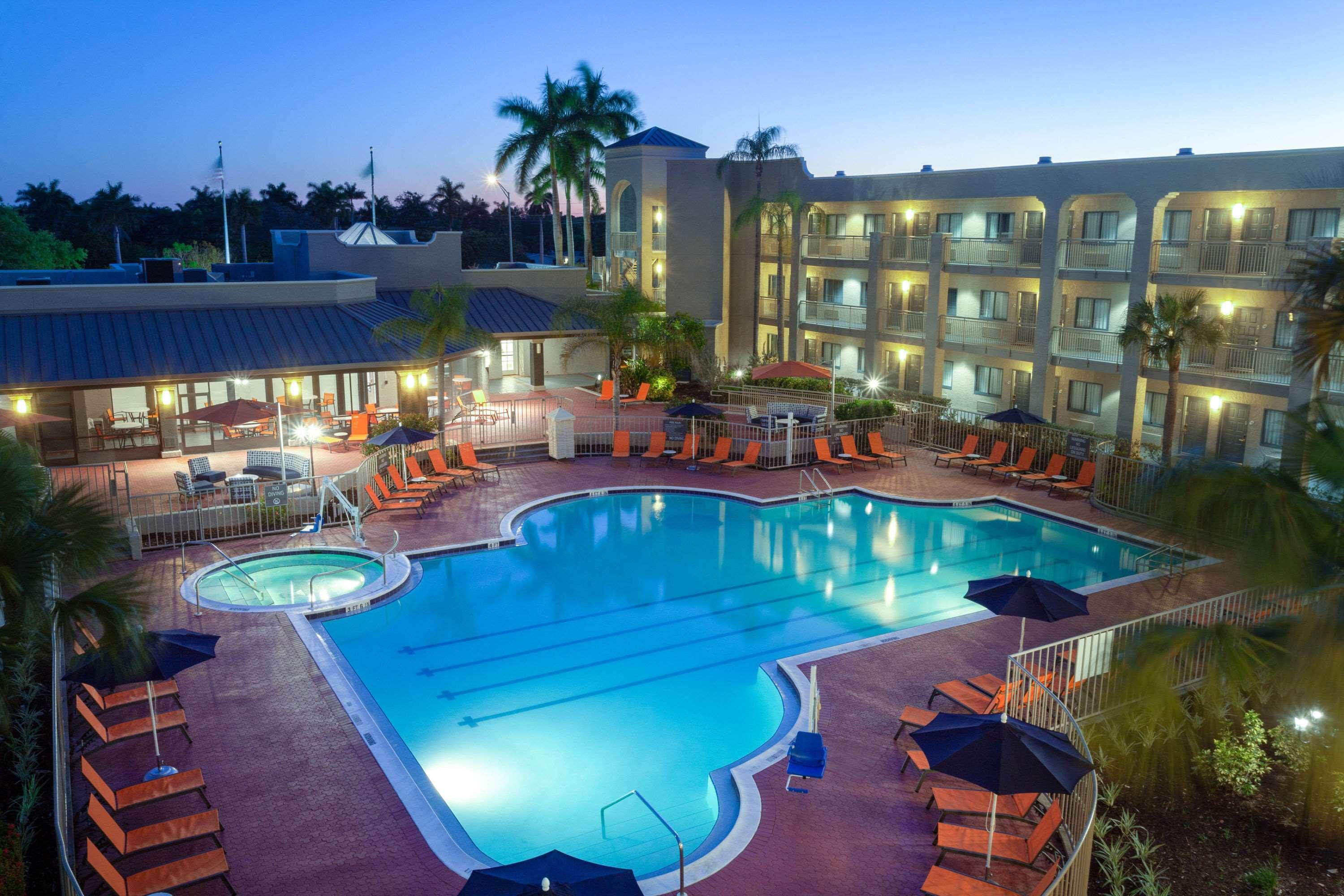 Hotel La Quinta By Wyndham Ft. Myers - Sanibel Gateway Fort Myers Zewnętrze zdjęcie